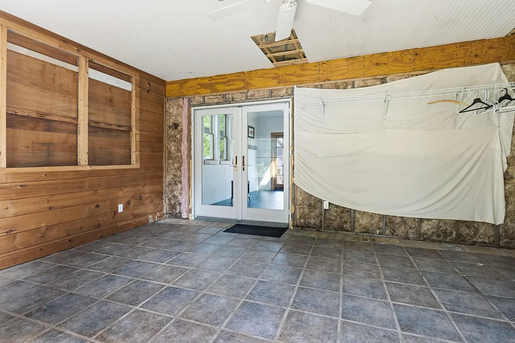 27 Hooper Street Wiscasset ME 04578