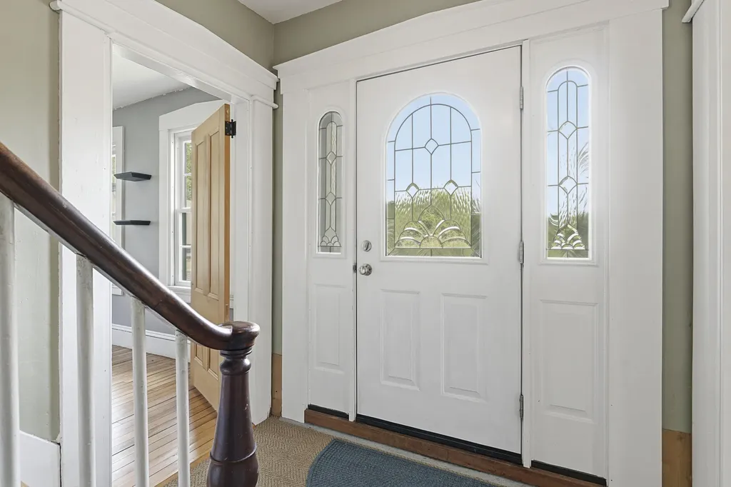 27 Hooper Street Wiscasset ME 04578
