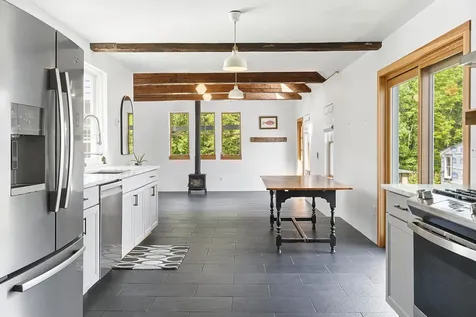 27 Hooper Street Wiscasset ME 04578