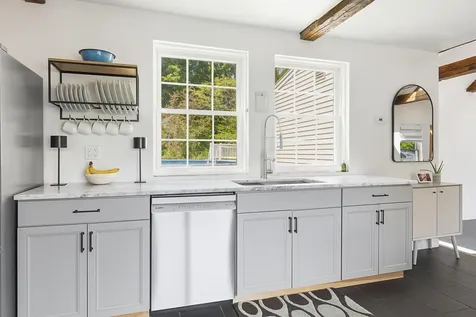 27 Hooper Street Wiscasset ME 04578