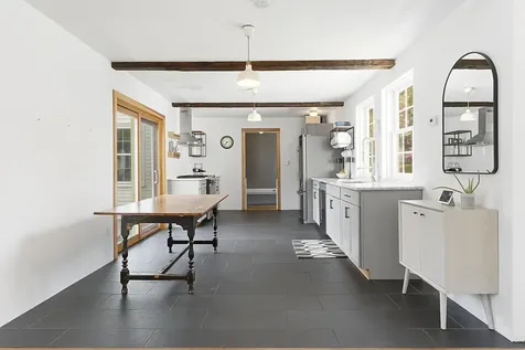 27 Hooper Street Wiscasset ME 04578