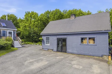 27 Hooper Street Wiscasset ME 04578
