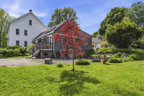 27 Hooper Street Wiscasset ME 04578