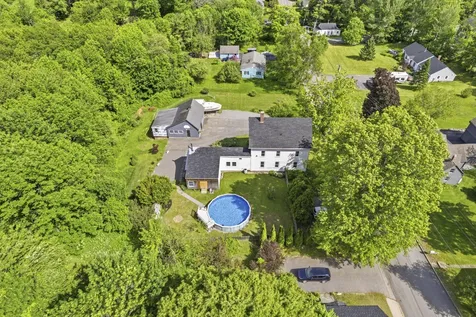 27 Hooper Street Wiscasset ME 04578