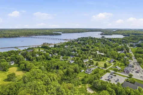 27 Hooper Street Wiscasset ME 04578