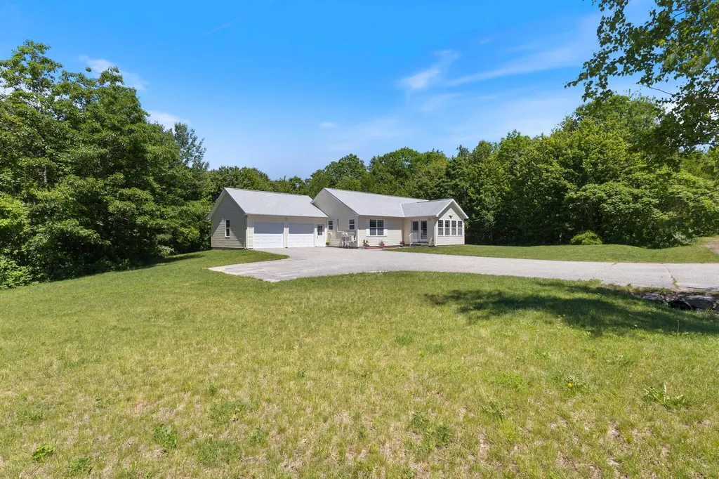 99 Vista Drive Auburn ME 04210