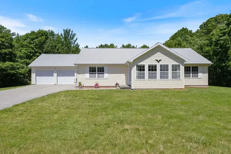 99 Vista Drive Auburn ME 04210