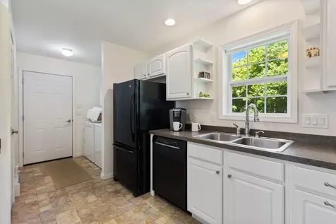 99 Vista Drive Auburn ME 04210