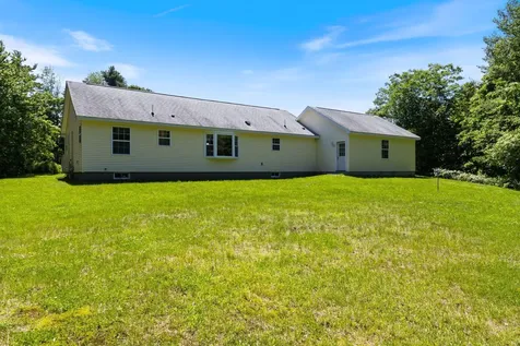 99 Vista Drive Auburn ME 04210