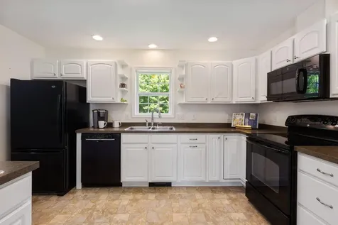99 Vista Drive Auburn ME 04210