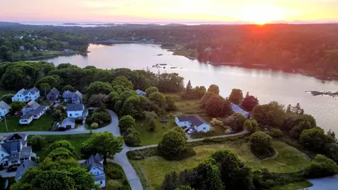 25 Pleasant Street Vinalhaven ME 04863