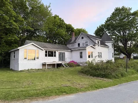 25 Pleasant Street Vinalhaven ME 04863