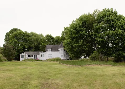 25 Pleasant Street Vinalhaven ME 04863