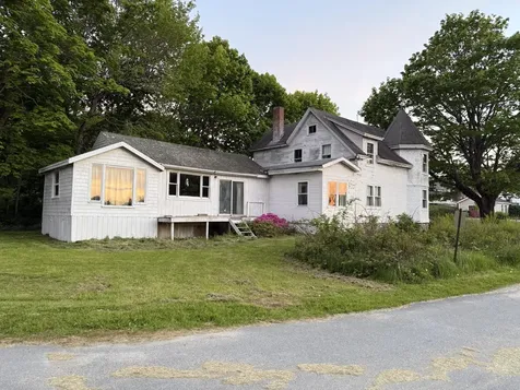 25 Pleasant Street Vinalhaven ME 04863