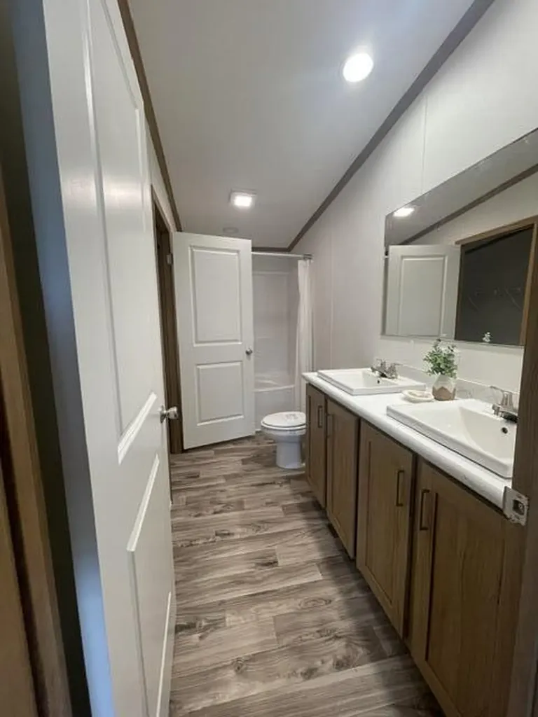14 Lincoln Lane Livermore Falls ME 04254