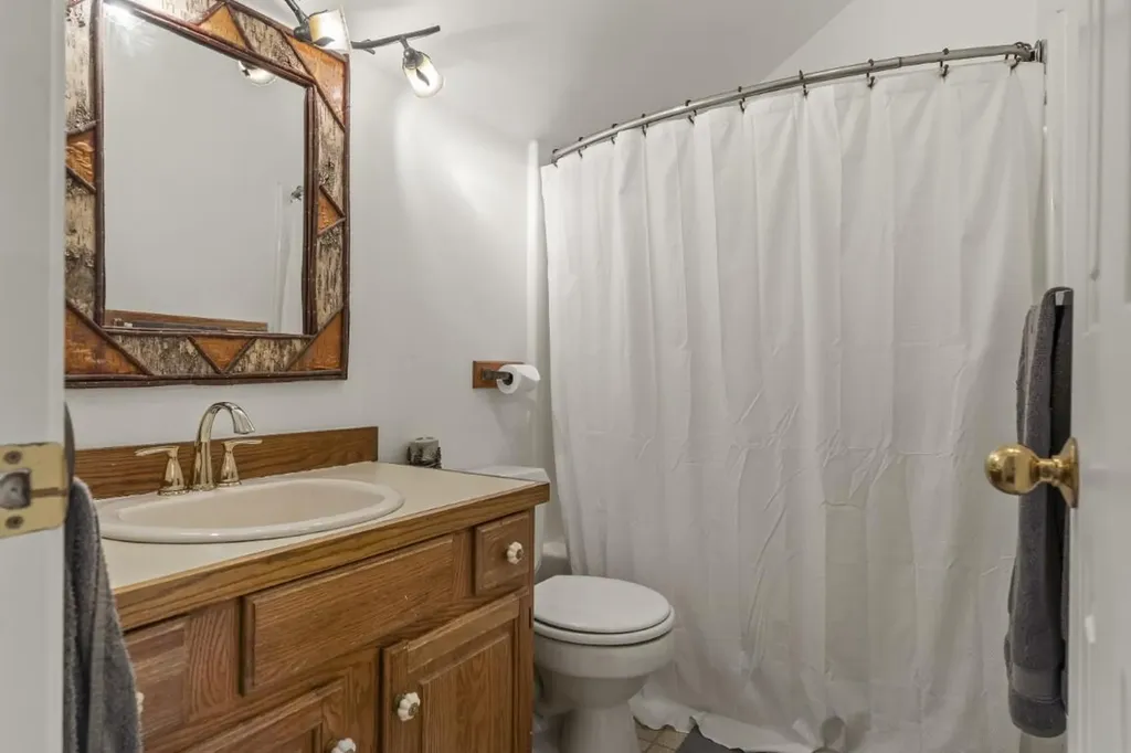 12 & 14 Maddocks Road Boothbay Harbor ME 04538