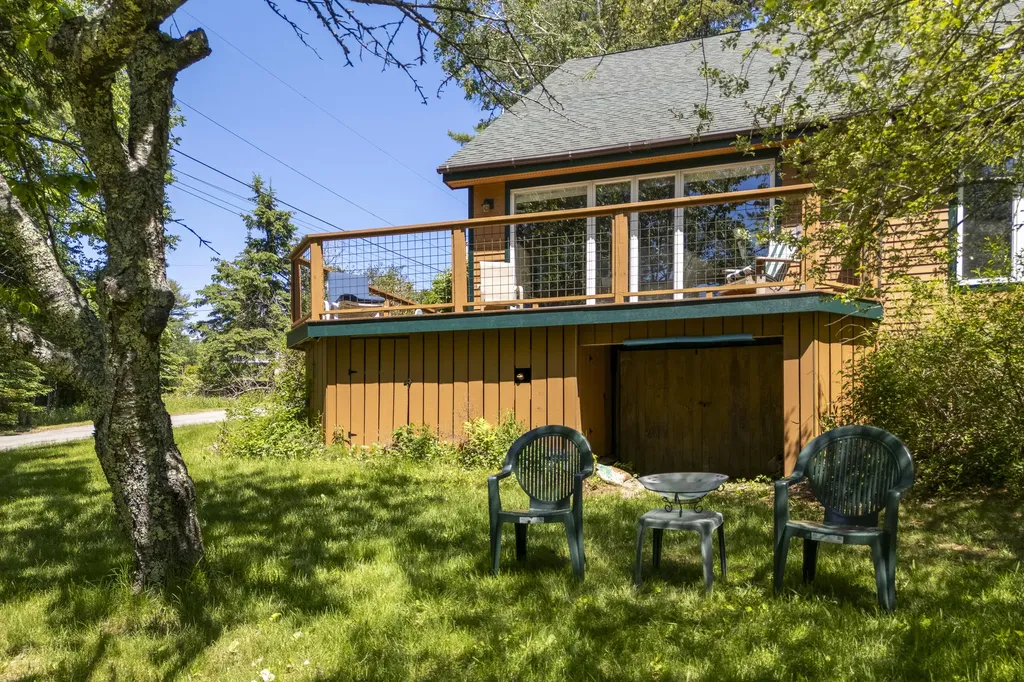 12 & 14 Maddocks Road Boothbay Harbor ME 04538