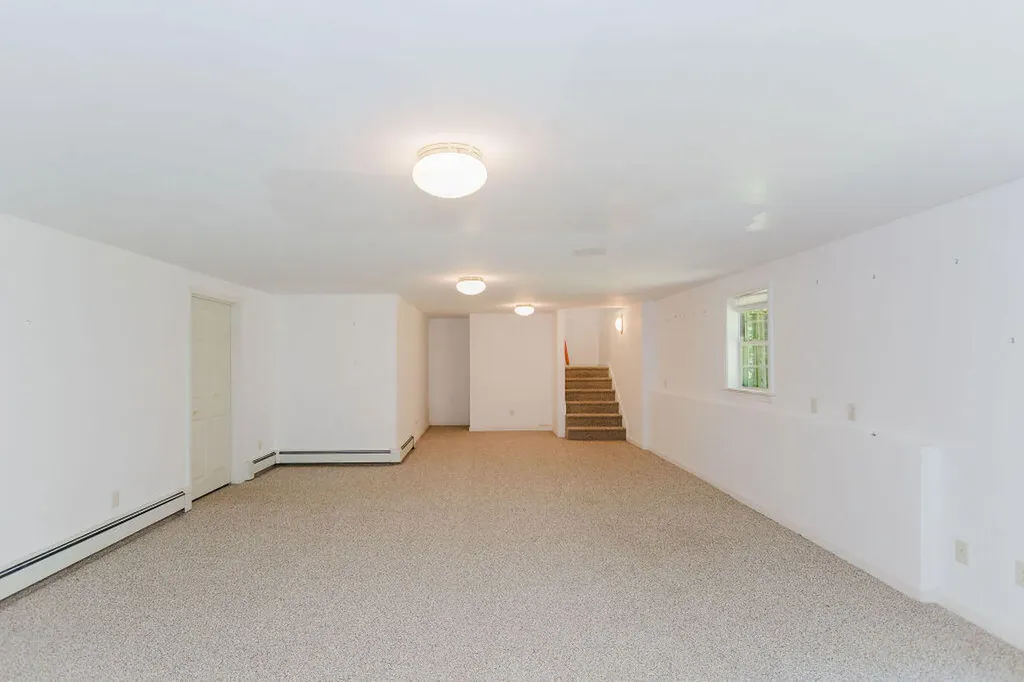 220 Granite Heights Farmington ME 04938