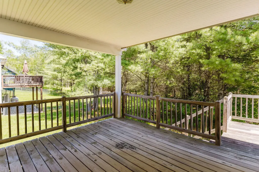 220 Granite Heights Farmington ME 04938