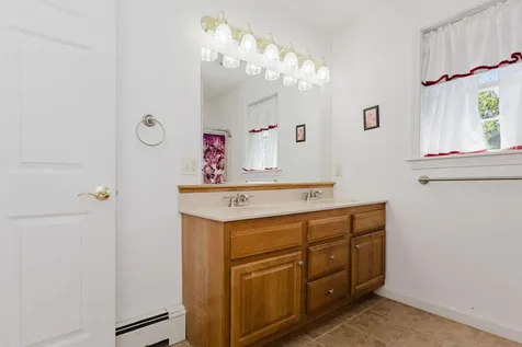 220 Granite Heights Farmington ME 04938