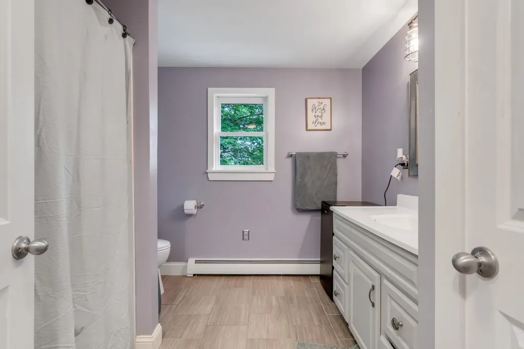 30 Reservoir Road Paris ME 04281