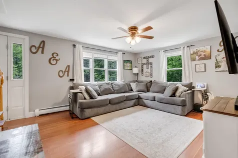 30 Reservoir Road Paris ME 04281