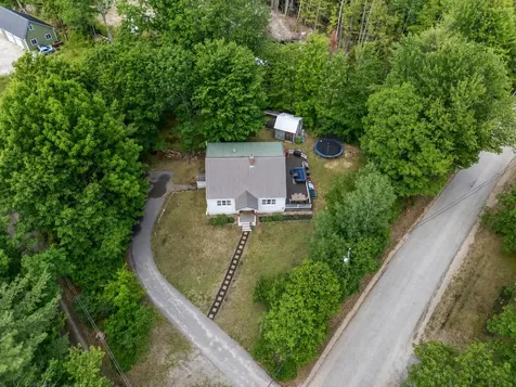 30 Reservoir Road Paris ME 04281