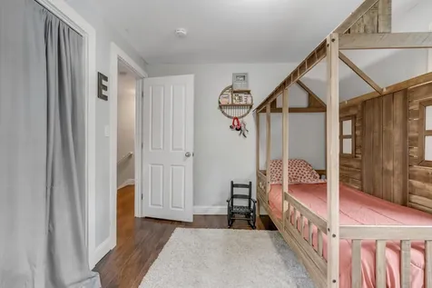 30 Reservoir Road Paris ME 04281