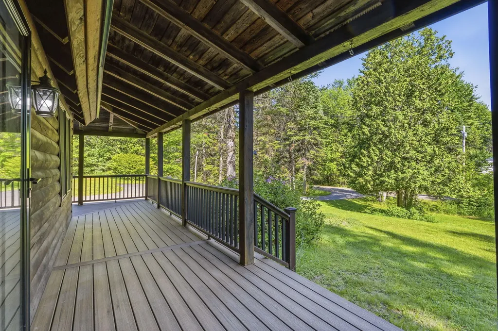 31 Evergreen Drive China ME 04358