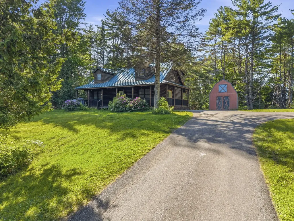 31 Evergreen Drive China ME 04358