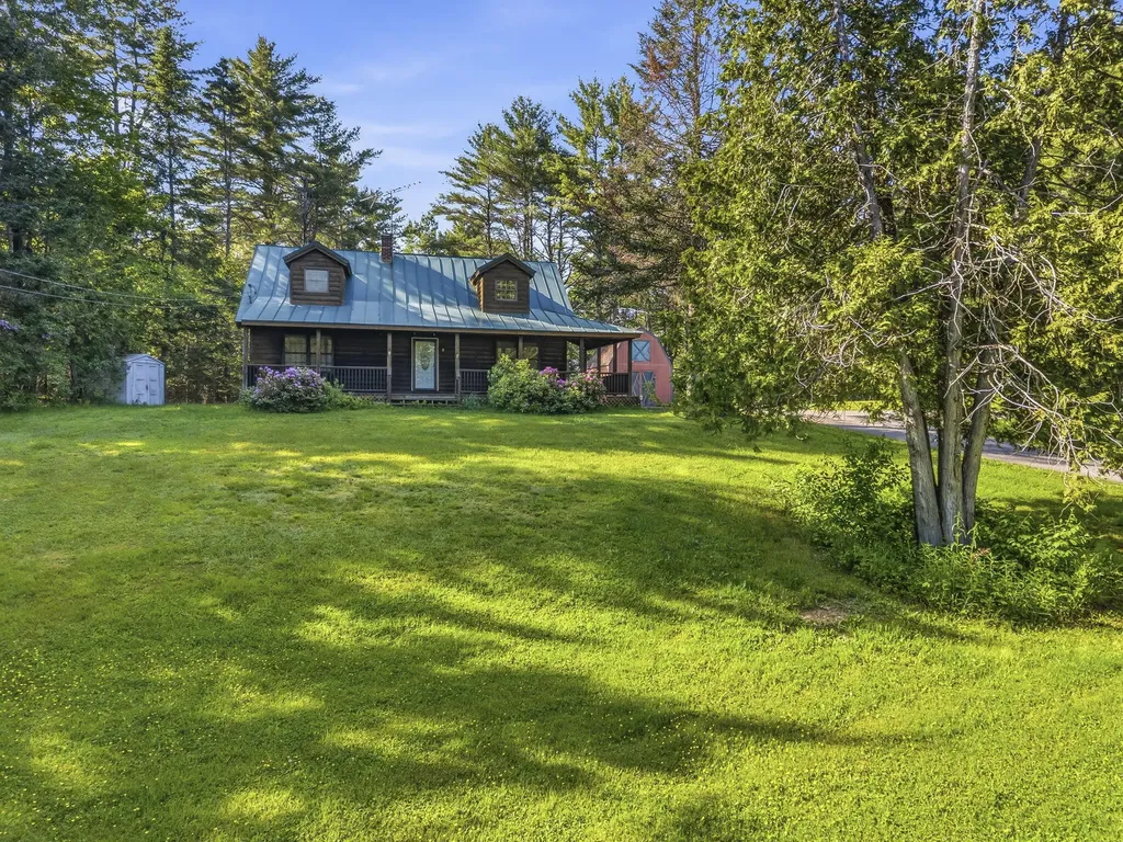 31 Evergreen Drive China ME 04358