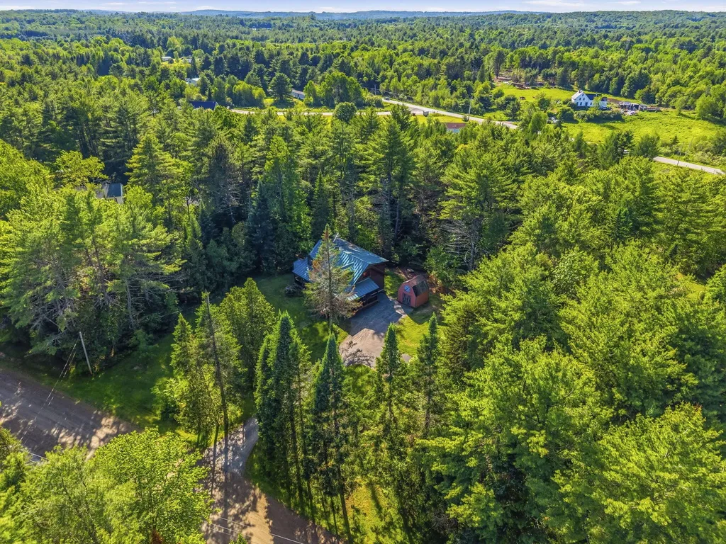 31 Evergreen Drive China ME 04358