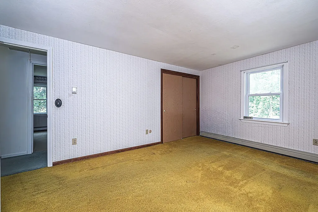 11 E Rocky Hill Road NE York ME 03909
