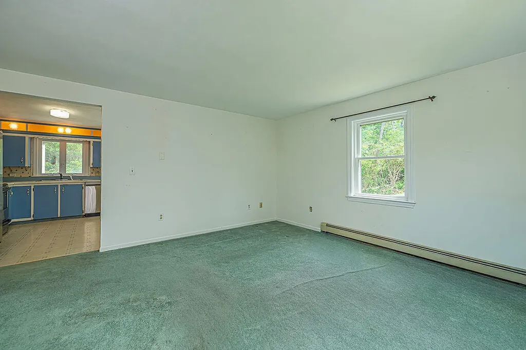 11 E Rocky Hill Road NE York ME 03909