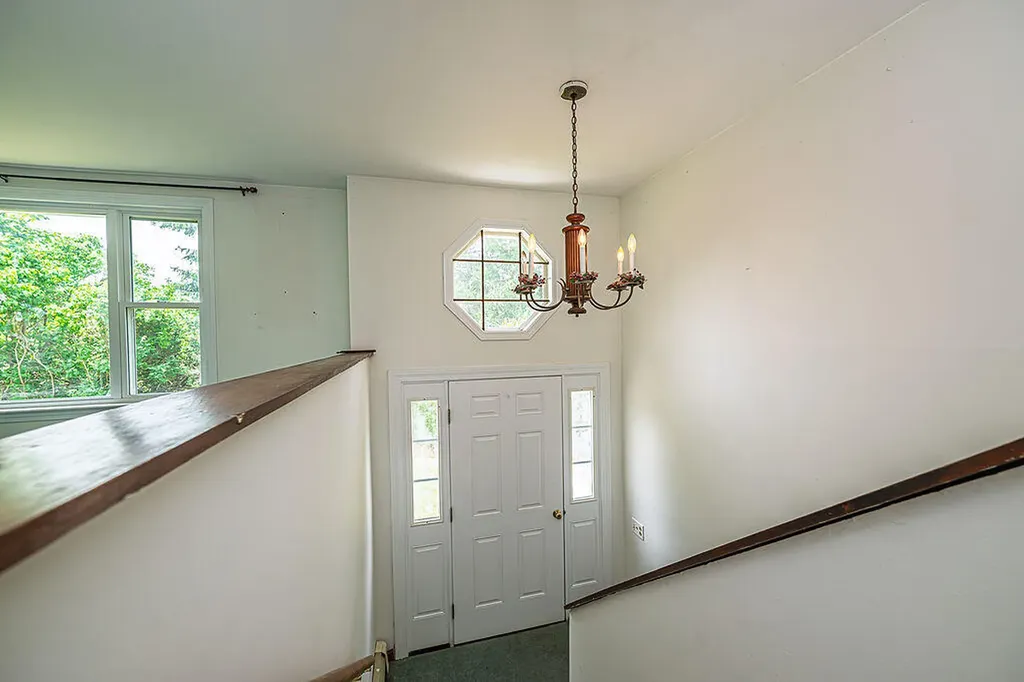 11 E Rocky Hill Road NE York ME 03909