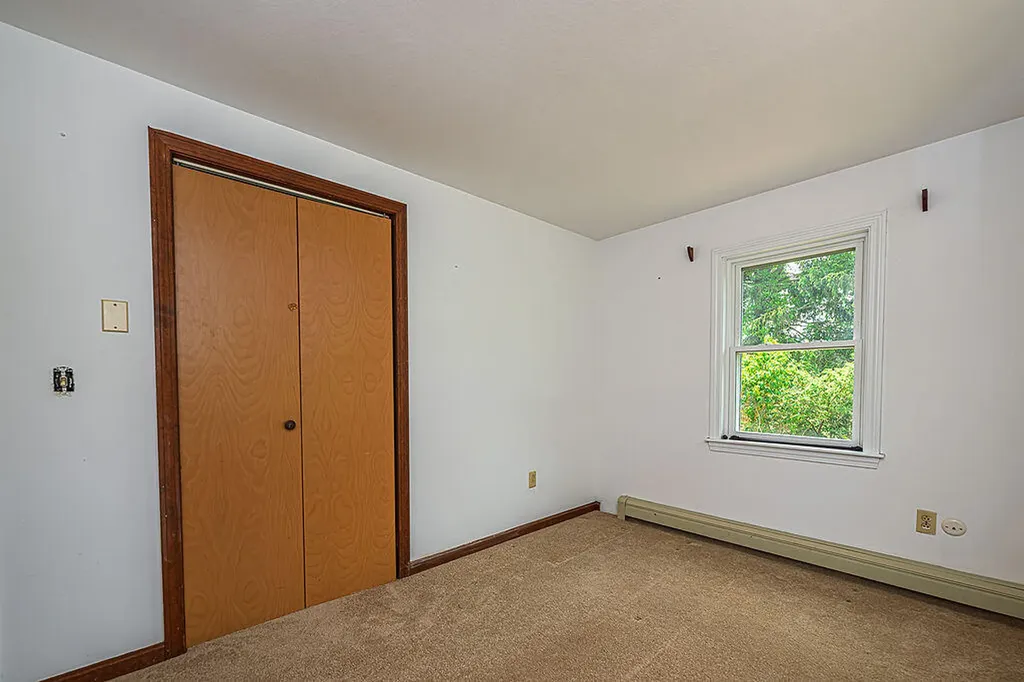11 E Rocky Hill Road NE York ME 03909