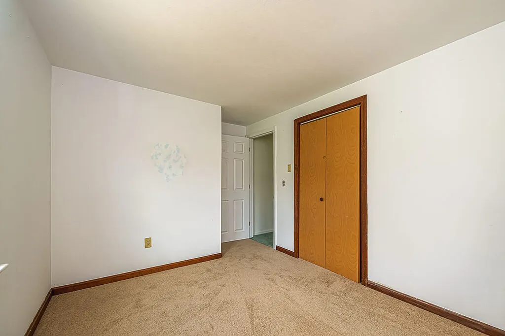 11 E Rocky Hill Road NE York ME 03909