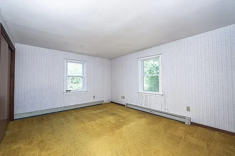 11 E Rocky Hill Road NE York ME 03909