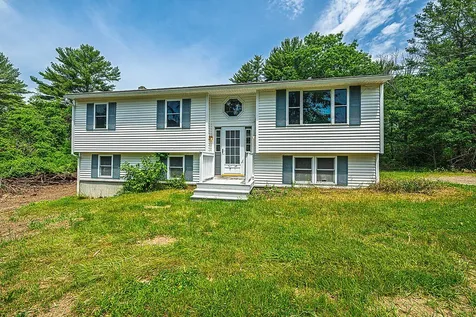 11 E Rocky Hill Road NE York ME 03909