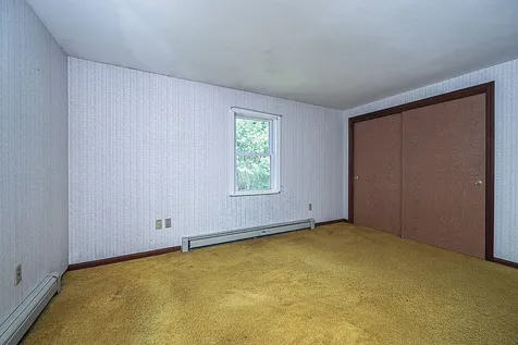 11 E Rocky Hill Road NE York ME 03909