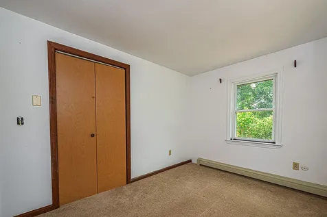 11 E Rocky Hill Road NE York ME 03909