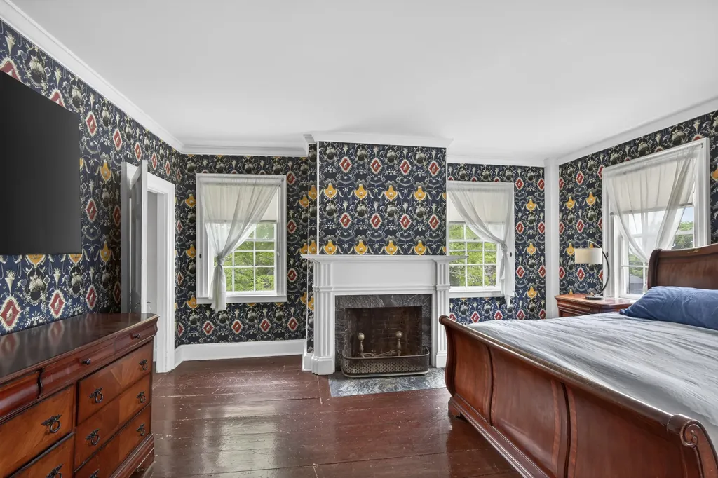 33 Main Street Thomaston ME 04861