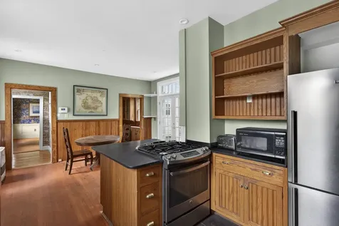 33 Main Street Thomaston ME 04861