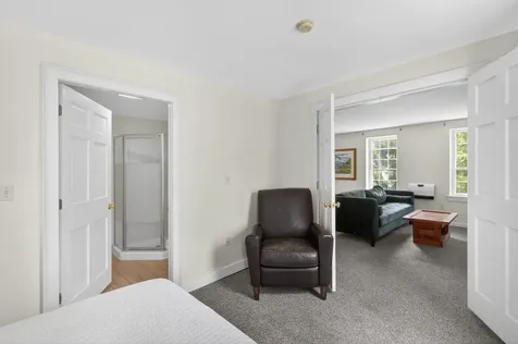 33 Main Street Thomaston ME 04861