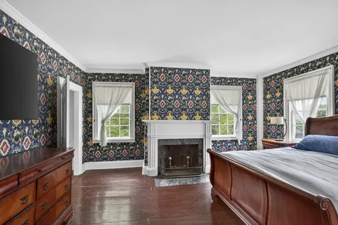 33 Main Street Thomaston ME 04861