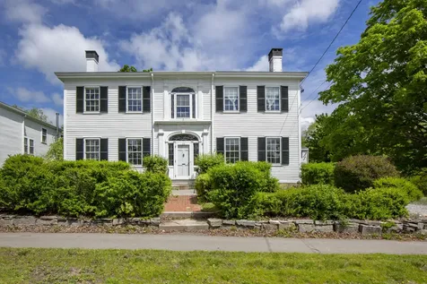 33 Main Street Thomaston ME 04861