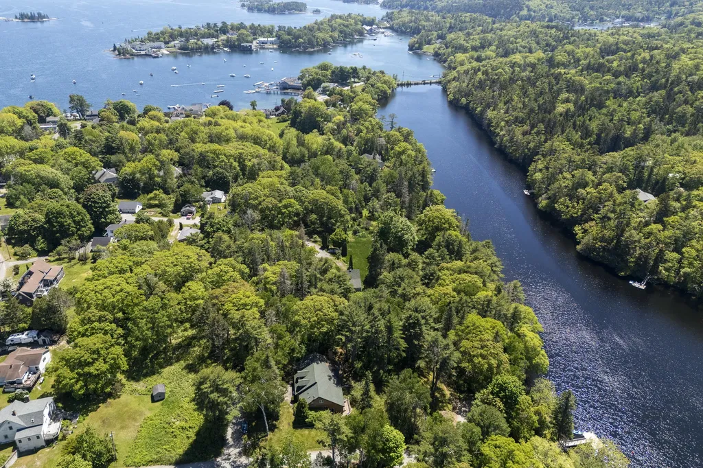 12 & 14 Maddocks Road Boothbay Harbor ME 04538