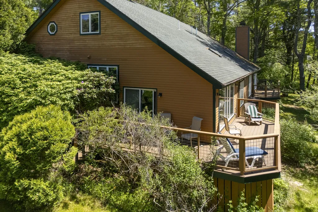 12 & 14 Maddocks Road Boothbay Harbor ME 04538