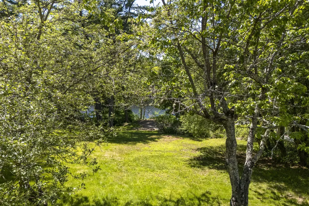 12 & 14 Maddocks Road Boothbay Harbor ME 04538