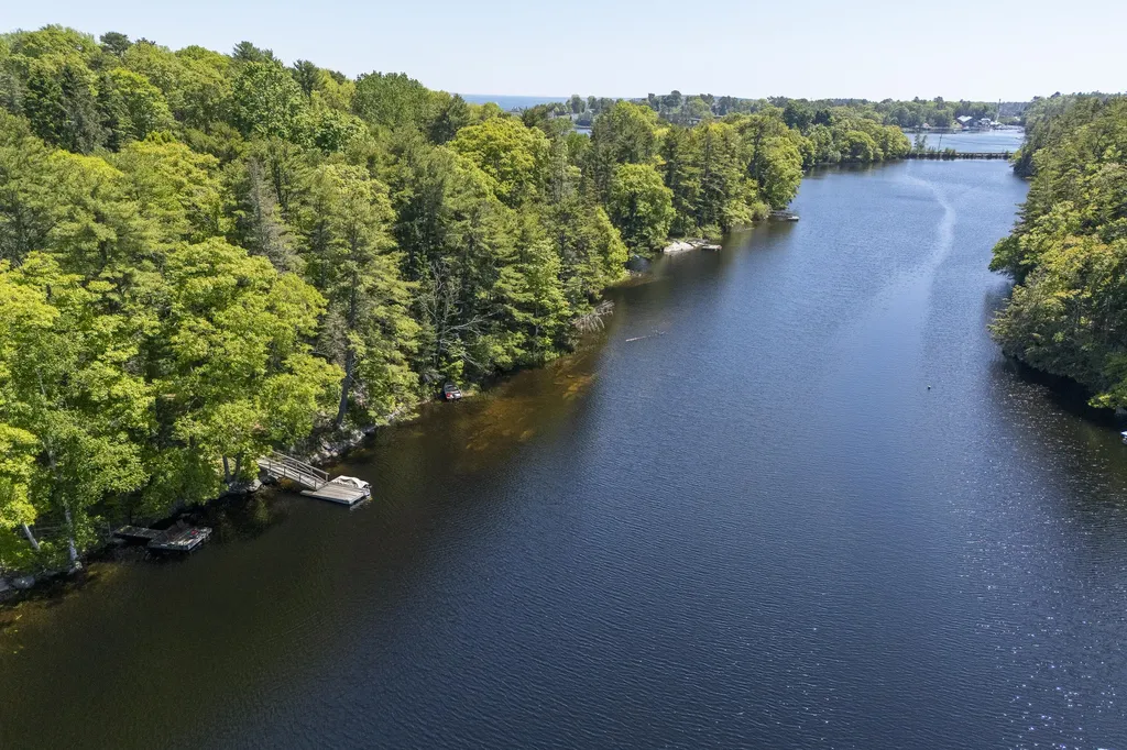 12 & 14 Maddocks Road Boothbay Harbor ME 04538
